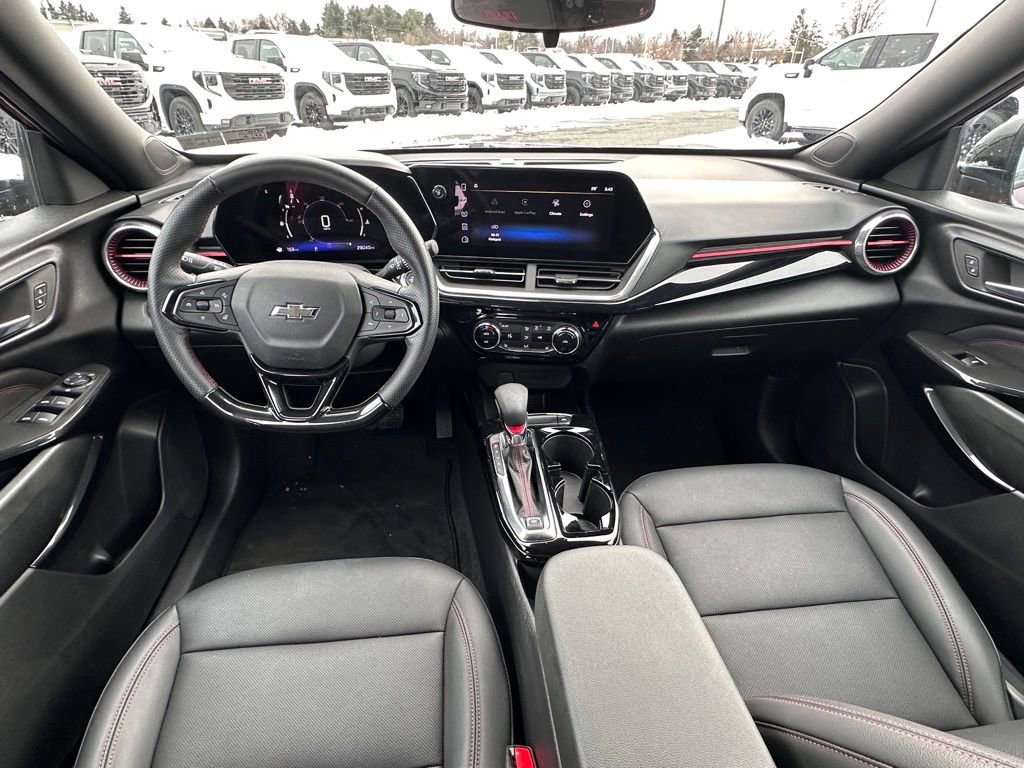 Certified 2024 Chevrolet Trax RS FWD image 23