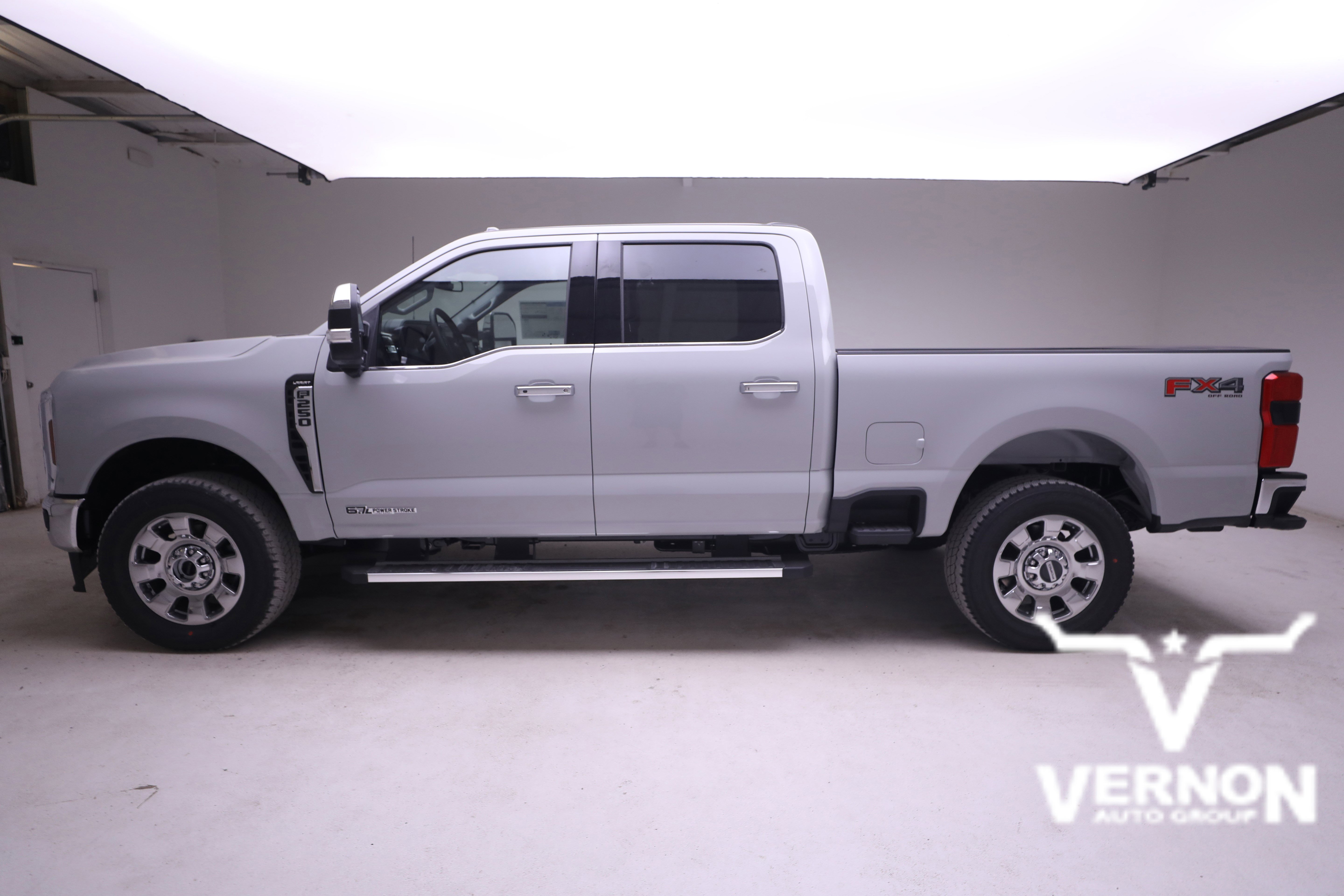 New 2026 Ford F250 Lariat w/ Chrome Package image 2