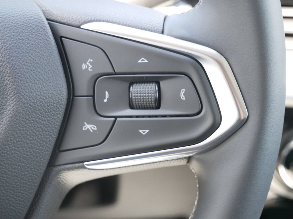 New 2026 Chevrolet Trax LT w/ Driver Confidence Package FWD image 24