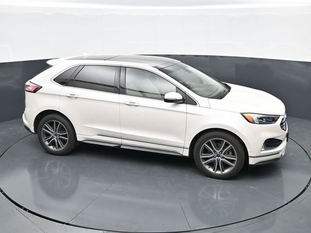 Used 2019 Ford Edge Titanium w/ Equipment Group 301A AWD/4WD image 29