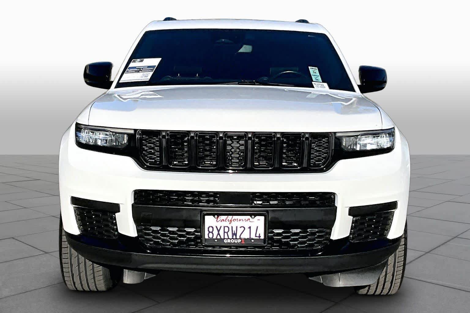 Used 2021 Jeep Grand Cherokee L Laredo AWD/4WD image 3