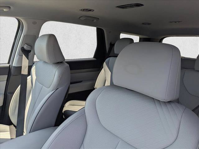 Used 2025 Hyundai Palisade SEL AWD/4WD image 14