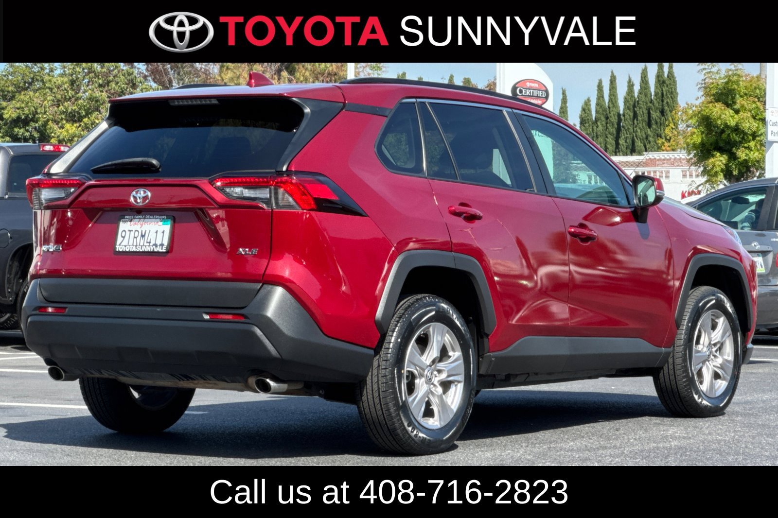 Used 2023 Toyota RAV4 XLE FWD image 6