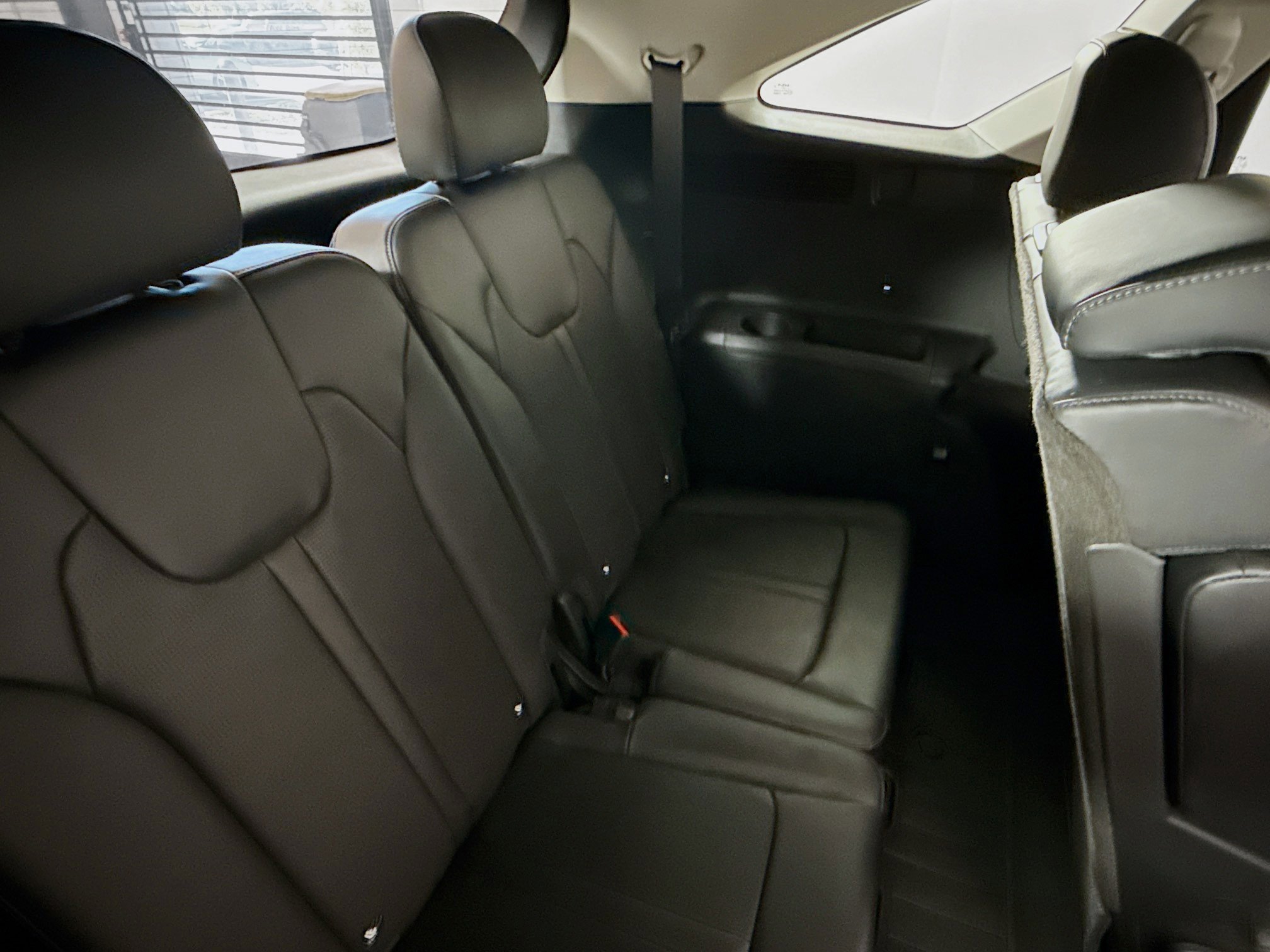 Used 2025 Kia Sorento S w/ Panoramic Sunroof Package FWD image 26
