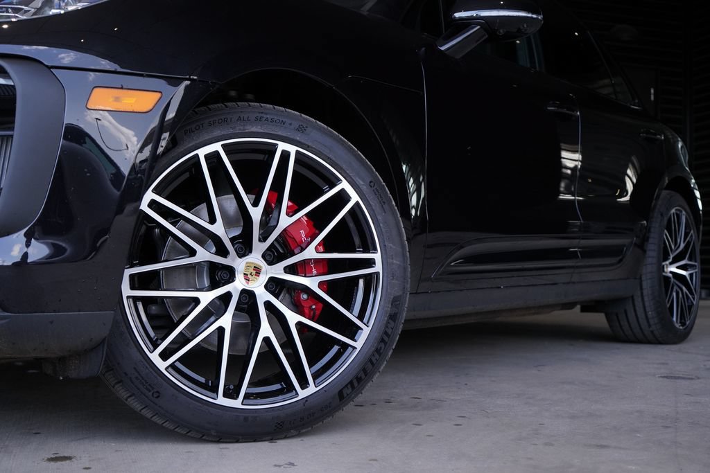 New 2026 Porsche Macan S AWD/4WD image 4
