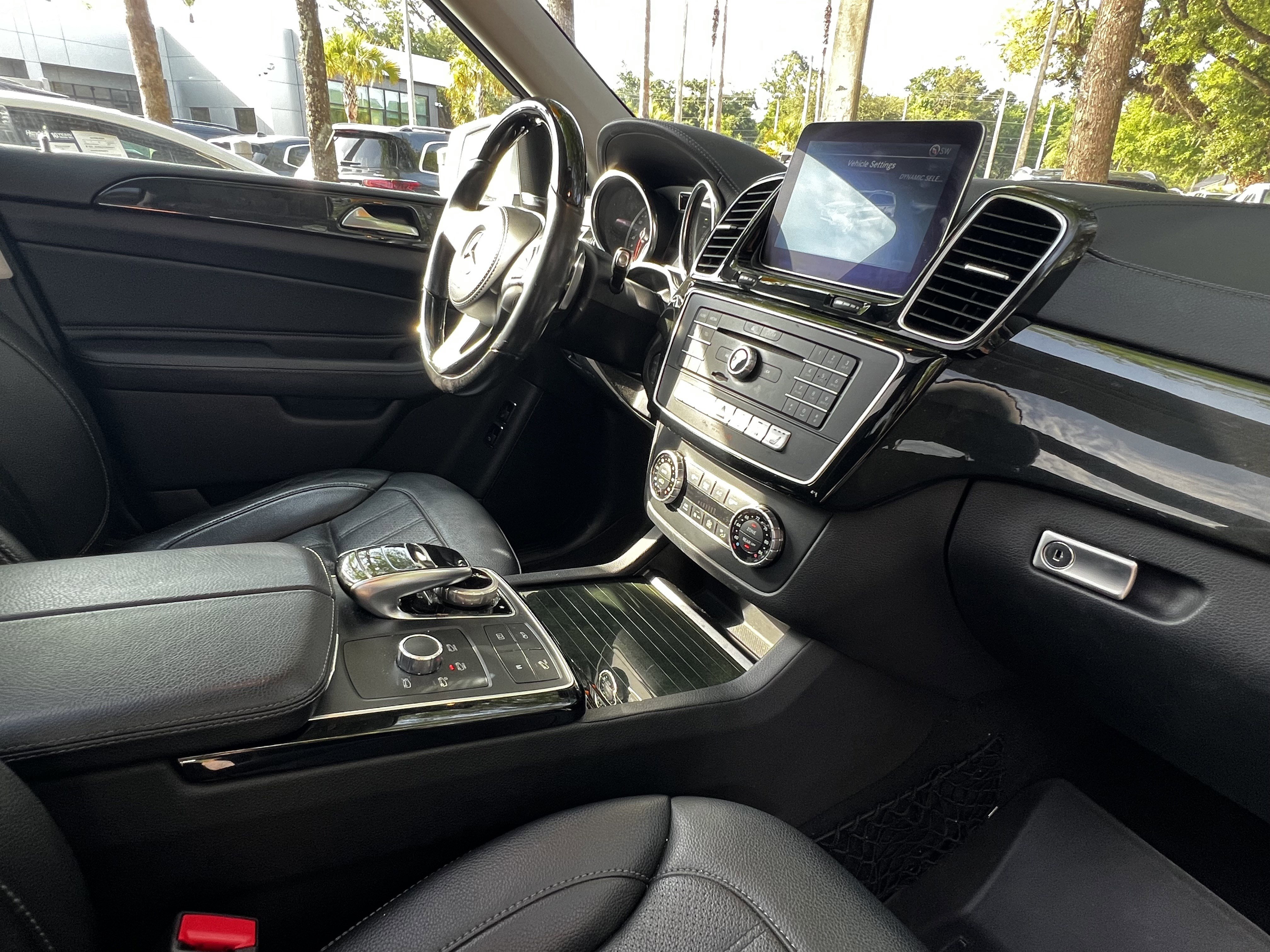 Used 2017 Mercedes-Benz GLS 450 4MATIC image 44