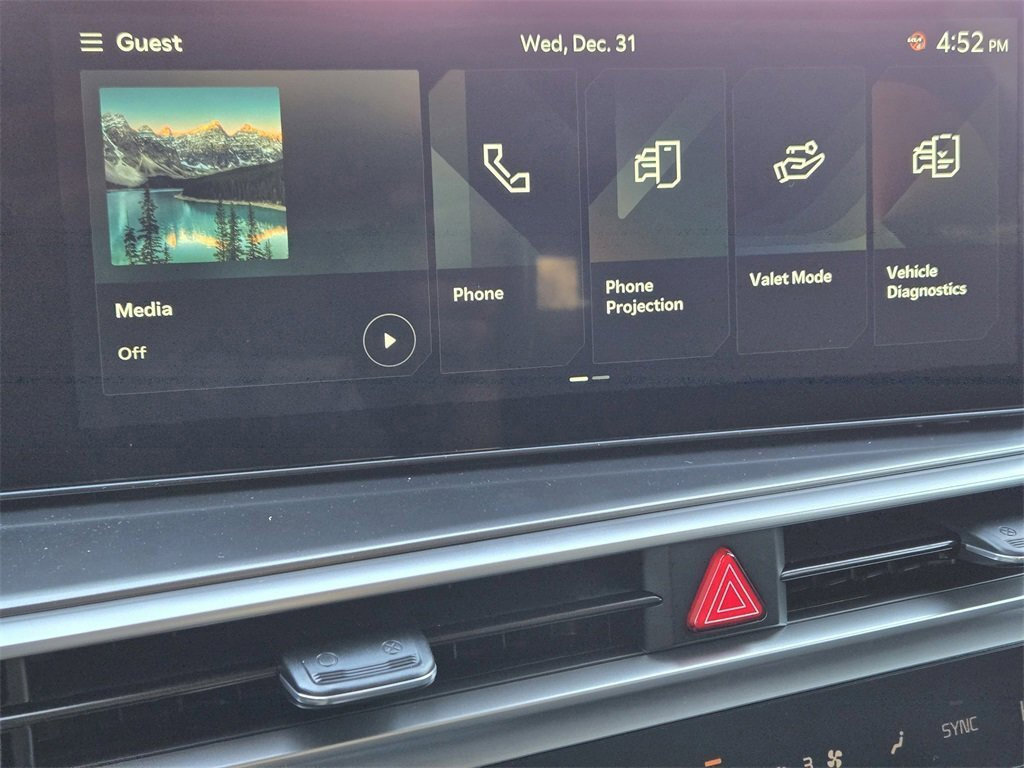 New 2026 Kia Sorento S w/ S Panoramic Sunroof Package image 3