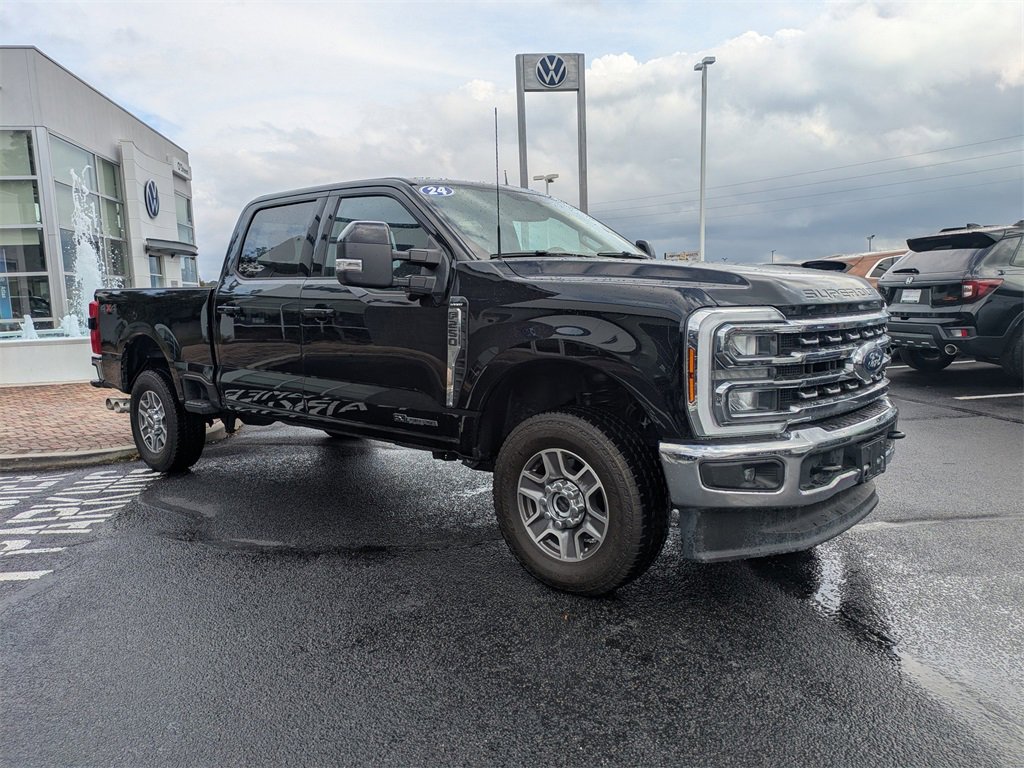 Used 2024 Ford F250 Lariat image 3