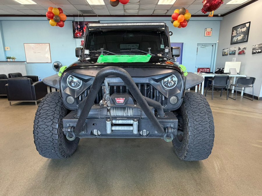 Used 2013 Jeep Wrangler Unlimited Rubicon w/ Connectivity Group image 2