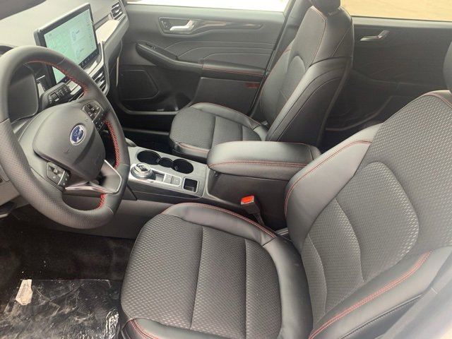 New 2025 Ford Escape ST-Line w/ Tech Pack #1 image 17