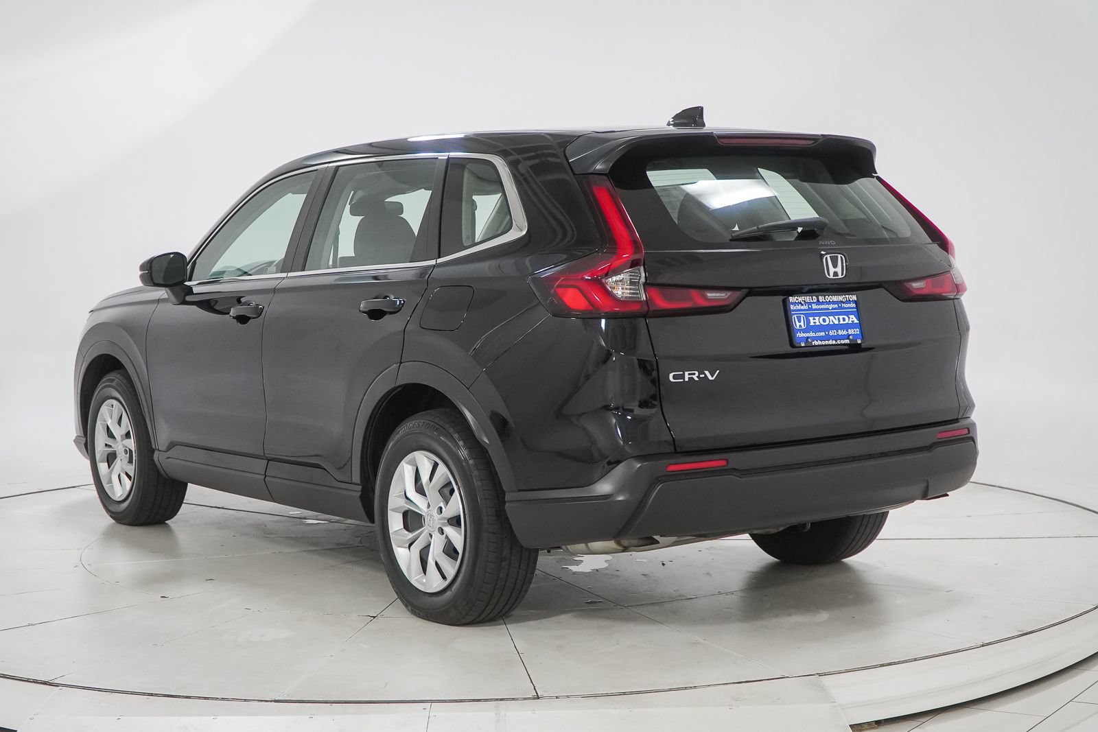Used 2023 Honda CR-V LX image 7