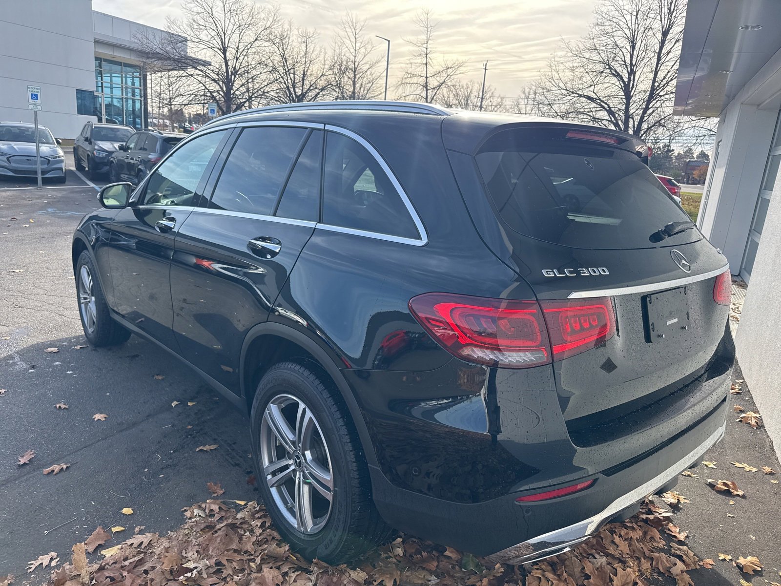Certified 2022 Mercedes-Benz GLC 300 4MATIC image 6