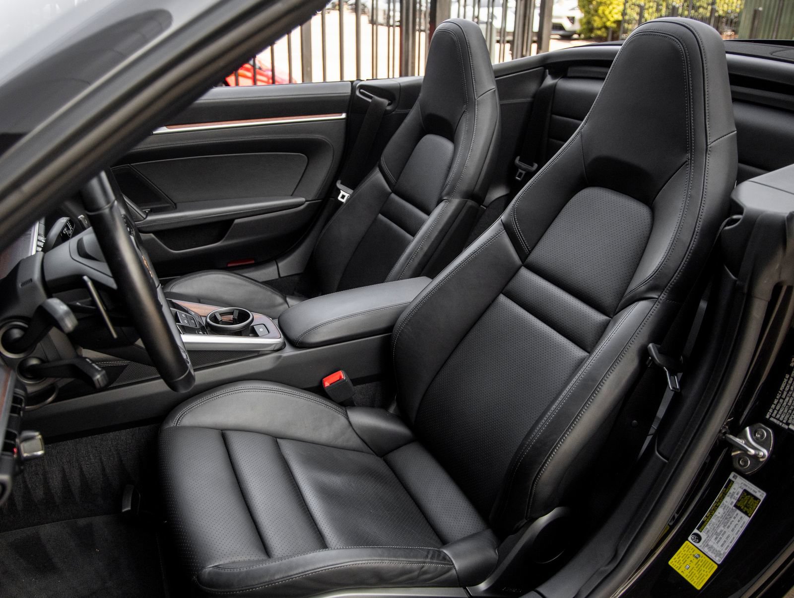 Certified 2020 Porsche 911 Carrera 4S AWD/4WD image 5