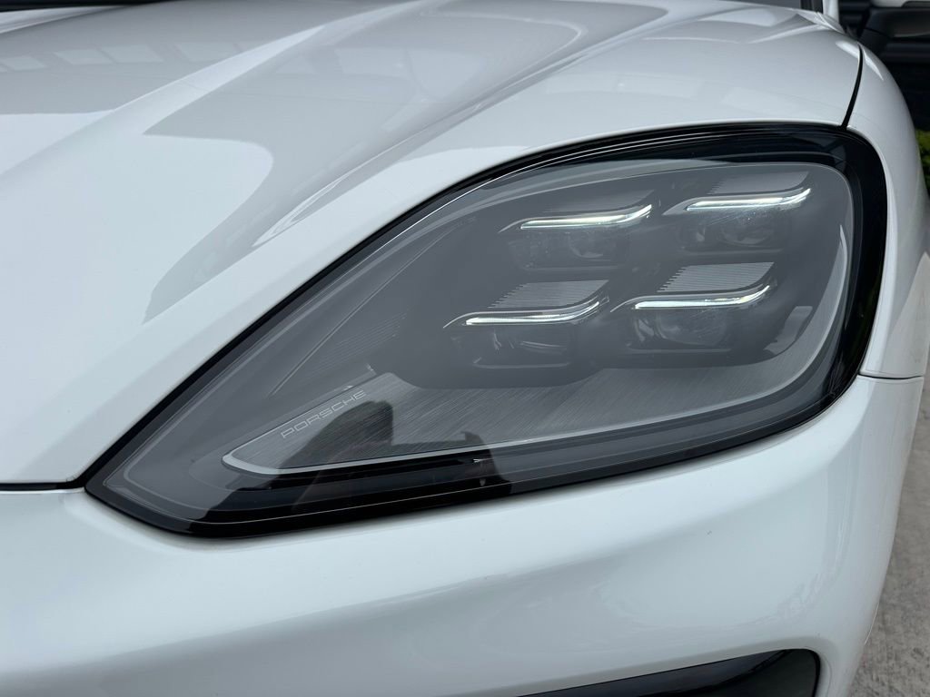 Certified 2025 Porsche Cayenne S image 13