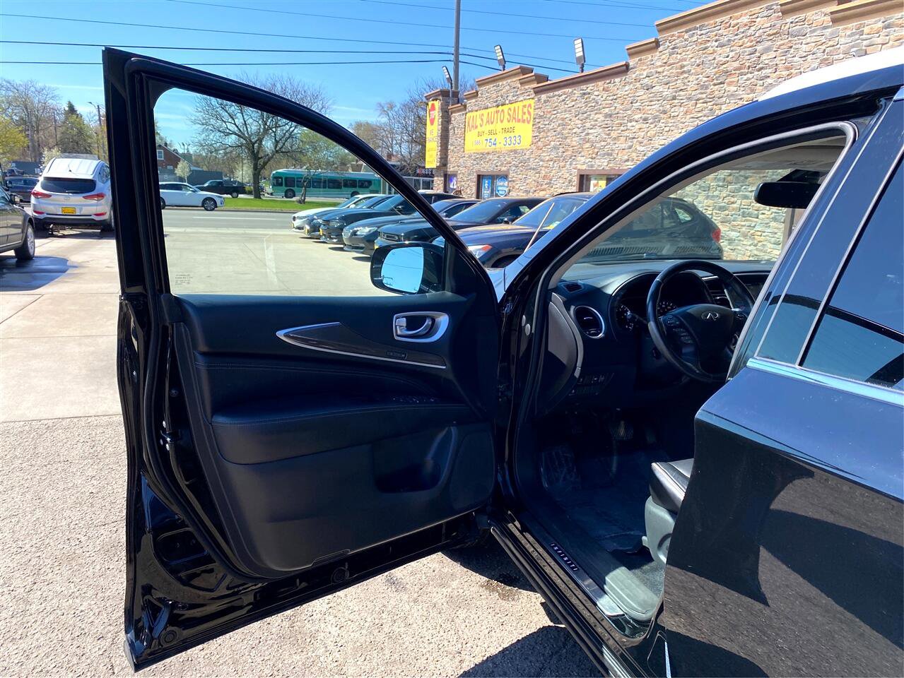 Used 2017 INFINITI QX60 FWD w/ Premium Plus Package image 30