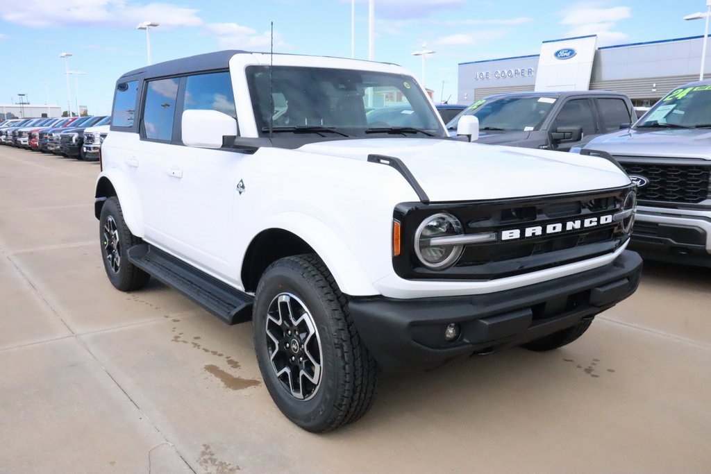 New 2025 Ford Bronco Outer Banks