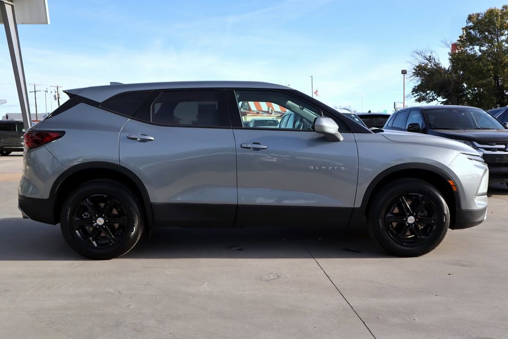 Used 2025 Chevrolet Blazer LT image 5