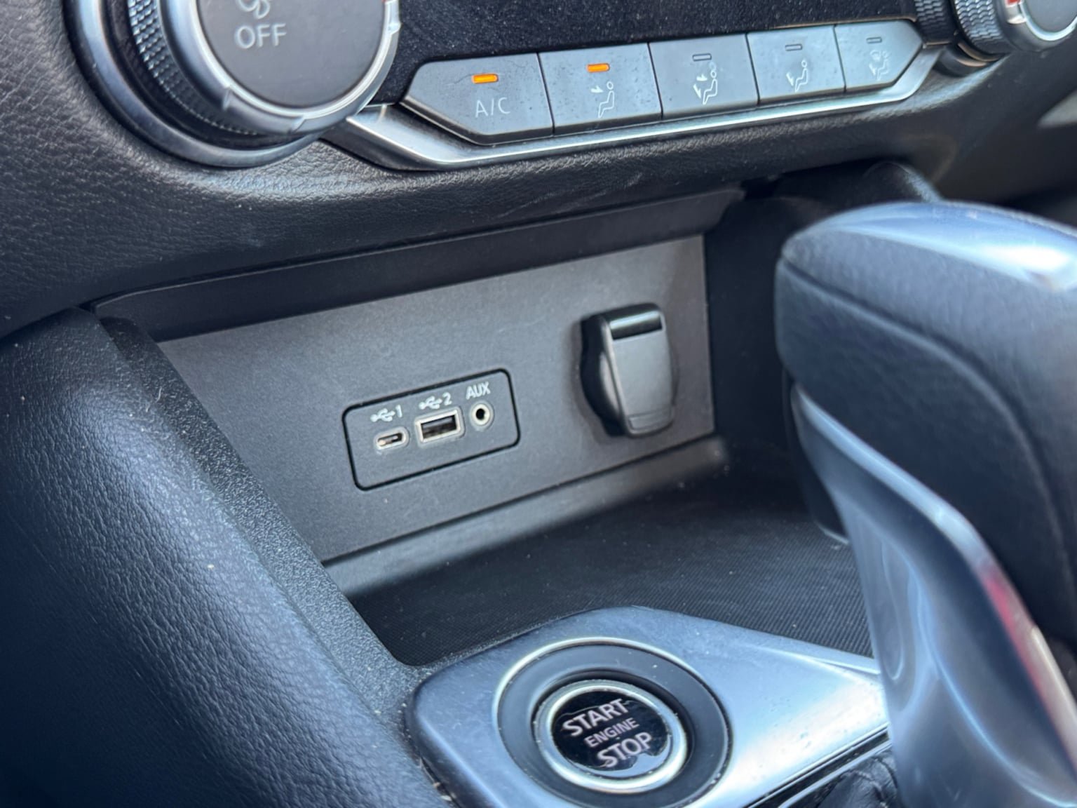 Used 2022 Nissan Sentra SV FWD image 25