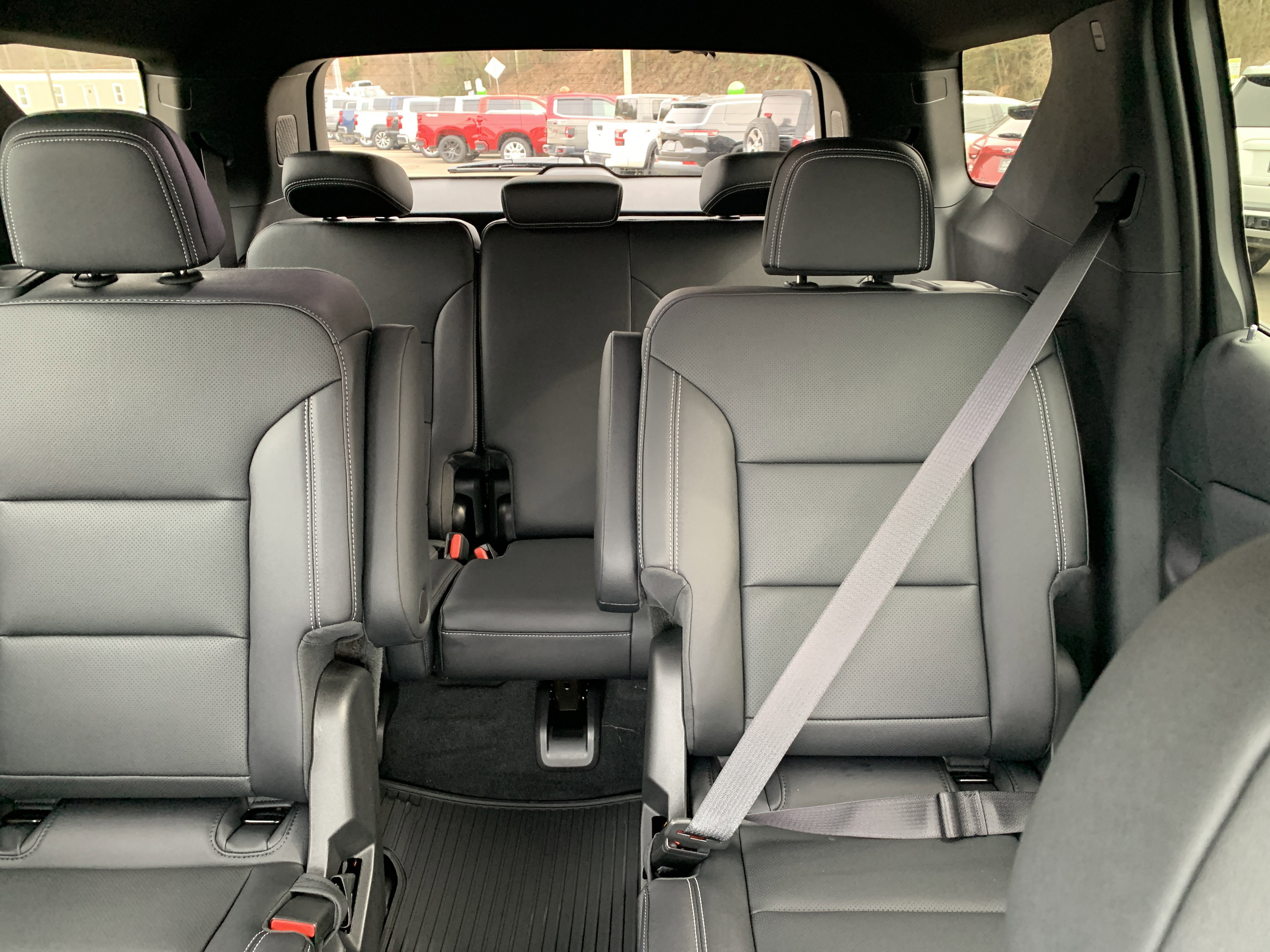 New 2026 Chevrolet Traverse LT w/ Midnight/Sport Edition image 16