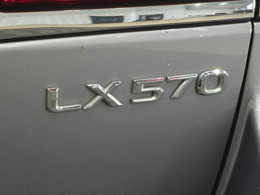 Used 2008 Lexus LX 570 4WD image 54