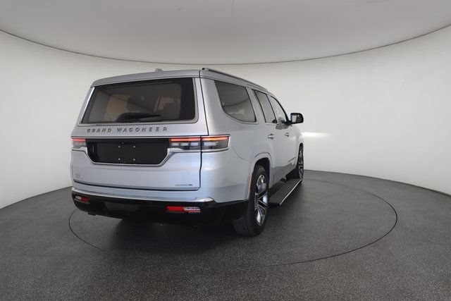 Used 2023 Jeep Grand Wagoneer Series III AWD/4WD image 16