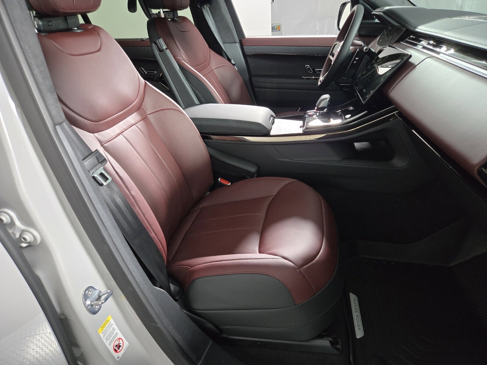 New 2025 Land Rover Range Rover Sport Autobiography image 3