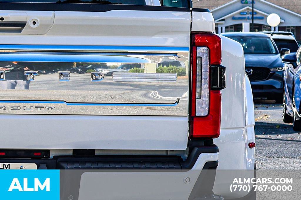Used 2024 Ford F450 Limited image 15