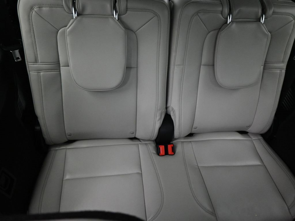 Used 2025 Lincoln Aviator Reserve w/ Illumination Package image 4