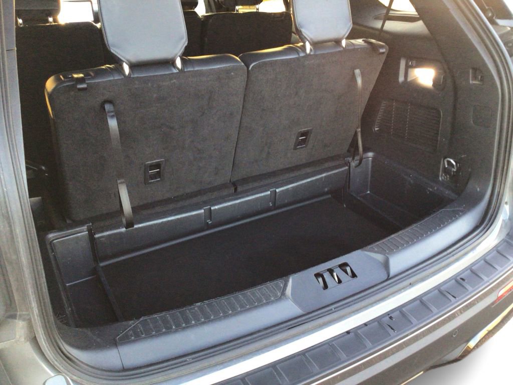 Used 2025 Ford Explorer ST-Line w/ ST-Line Street Pack image 13