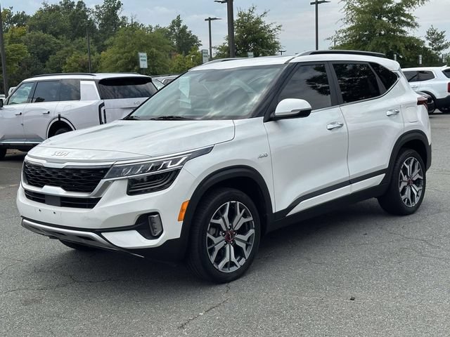 Used 2023 Kia Seltos SX w/ SX Sunroof Package AWD/4WD image 5