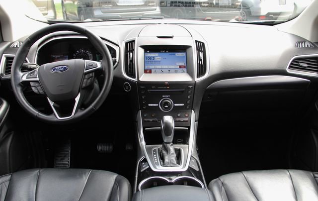 Used 2016 Ford Edge Titanium w/ Equipment Group 302A FWD image 34