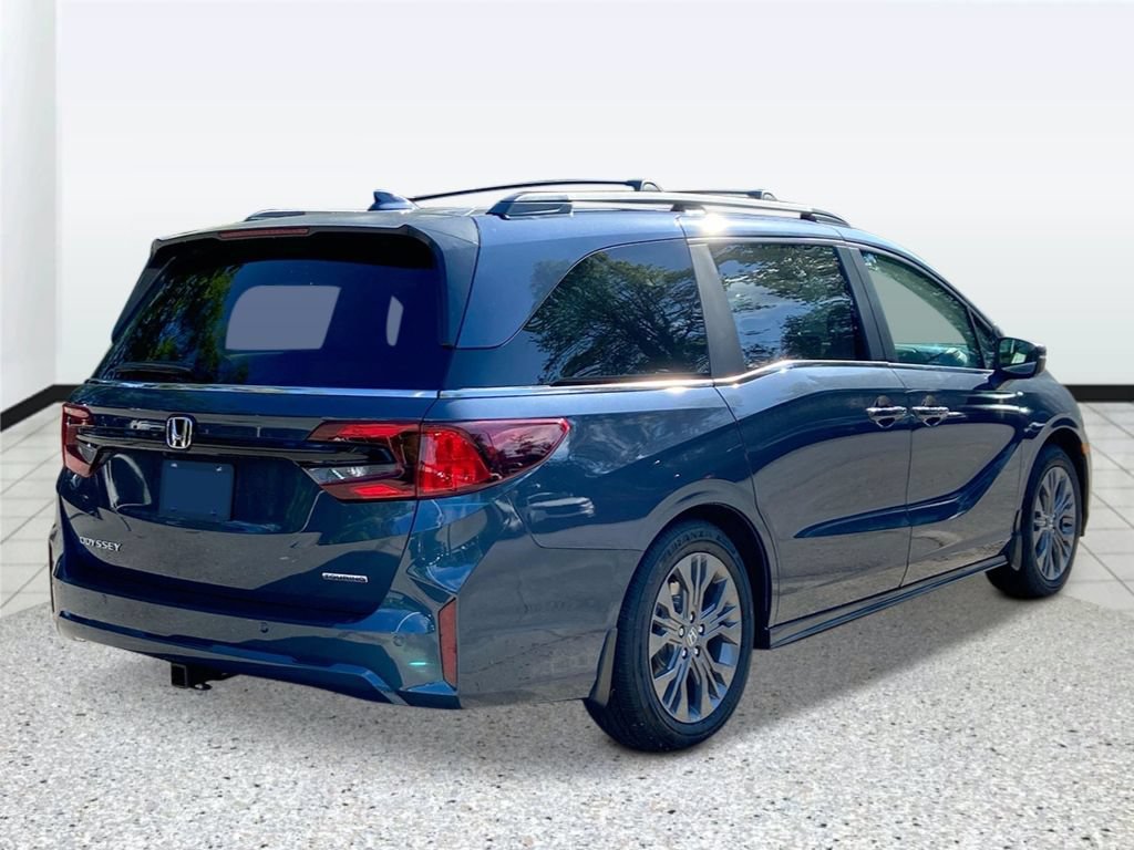 New 2026 Honda Odyssey Touring image 2