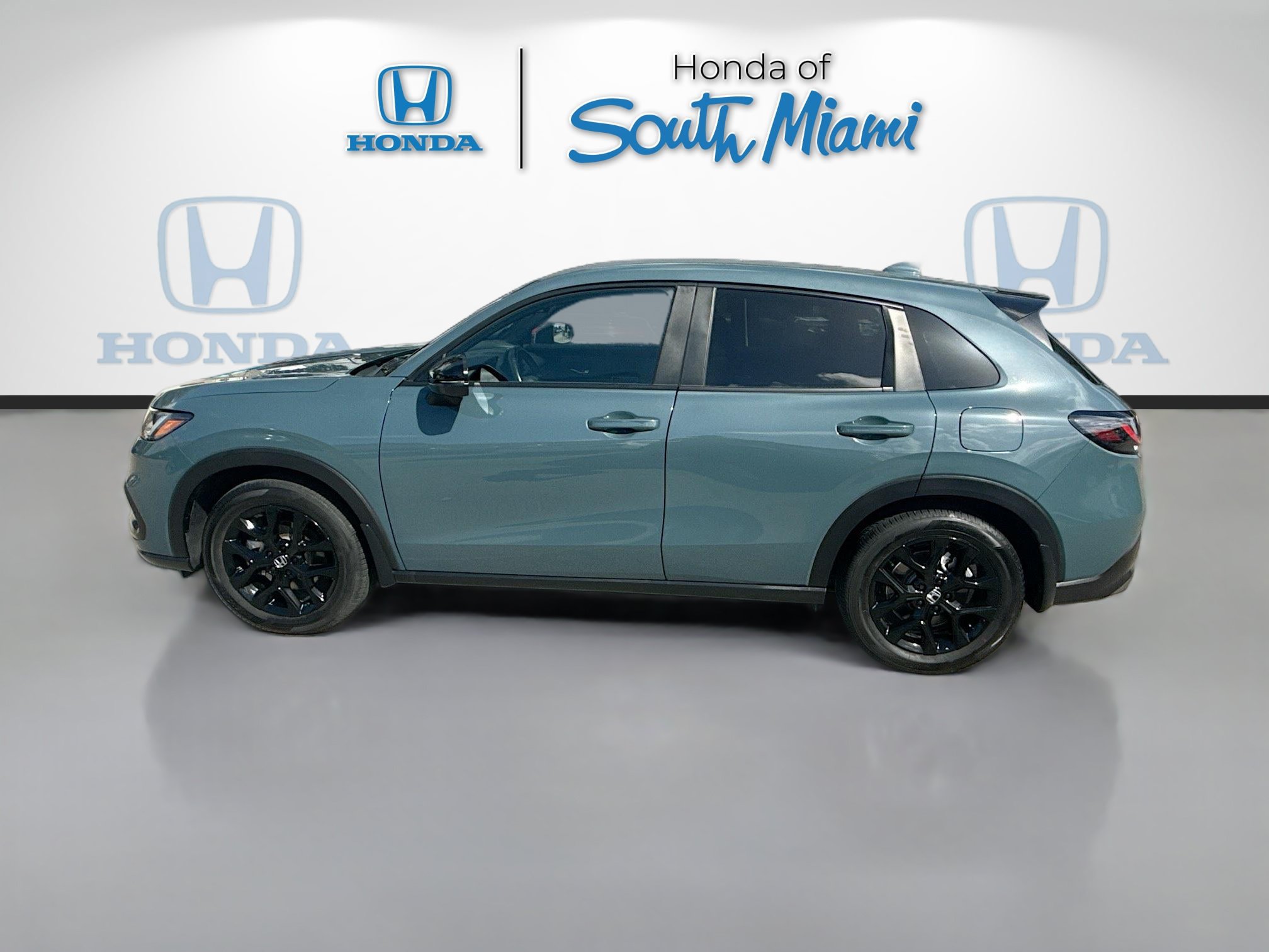 Certified 2025 Honda HR-V Sport image 4