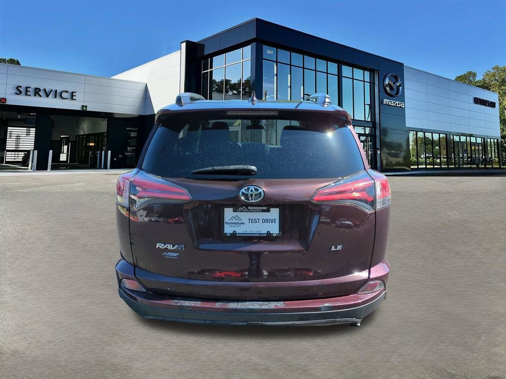 Used 2018 Toyota RAV4 LE image 5