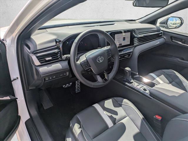 Used 2025 Toyota Camry SE image 10