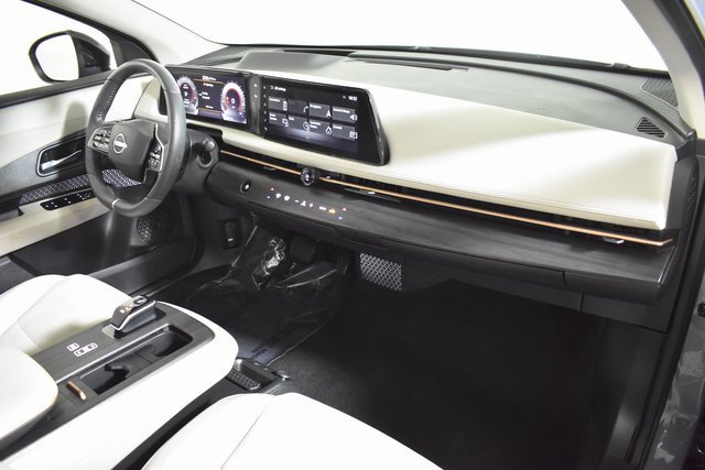Certified 2024 Nissan Ariya AWD image 36