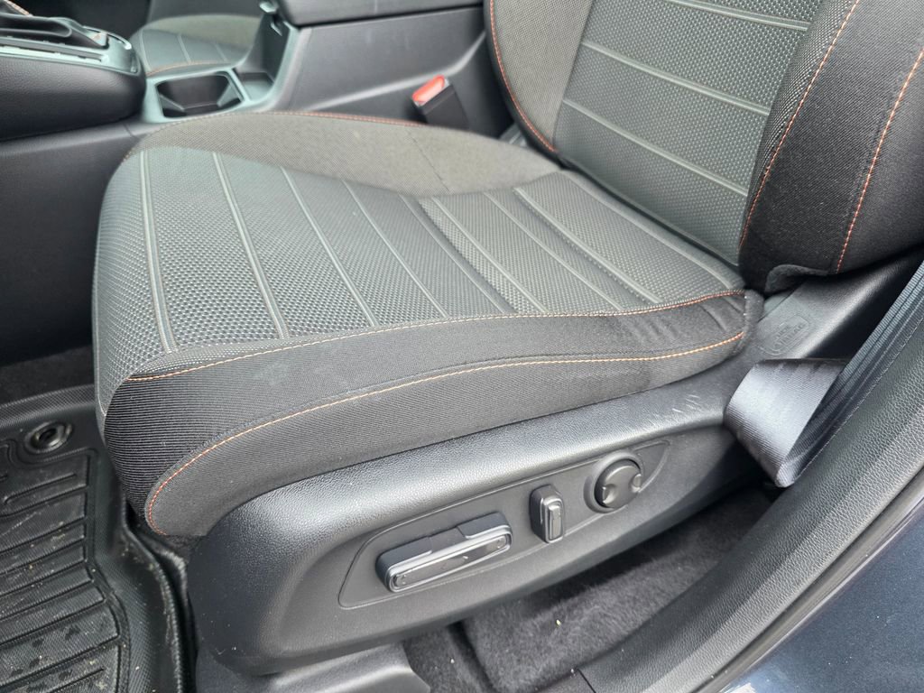 Used 2025 Honda CR-V Sport image 14