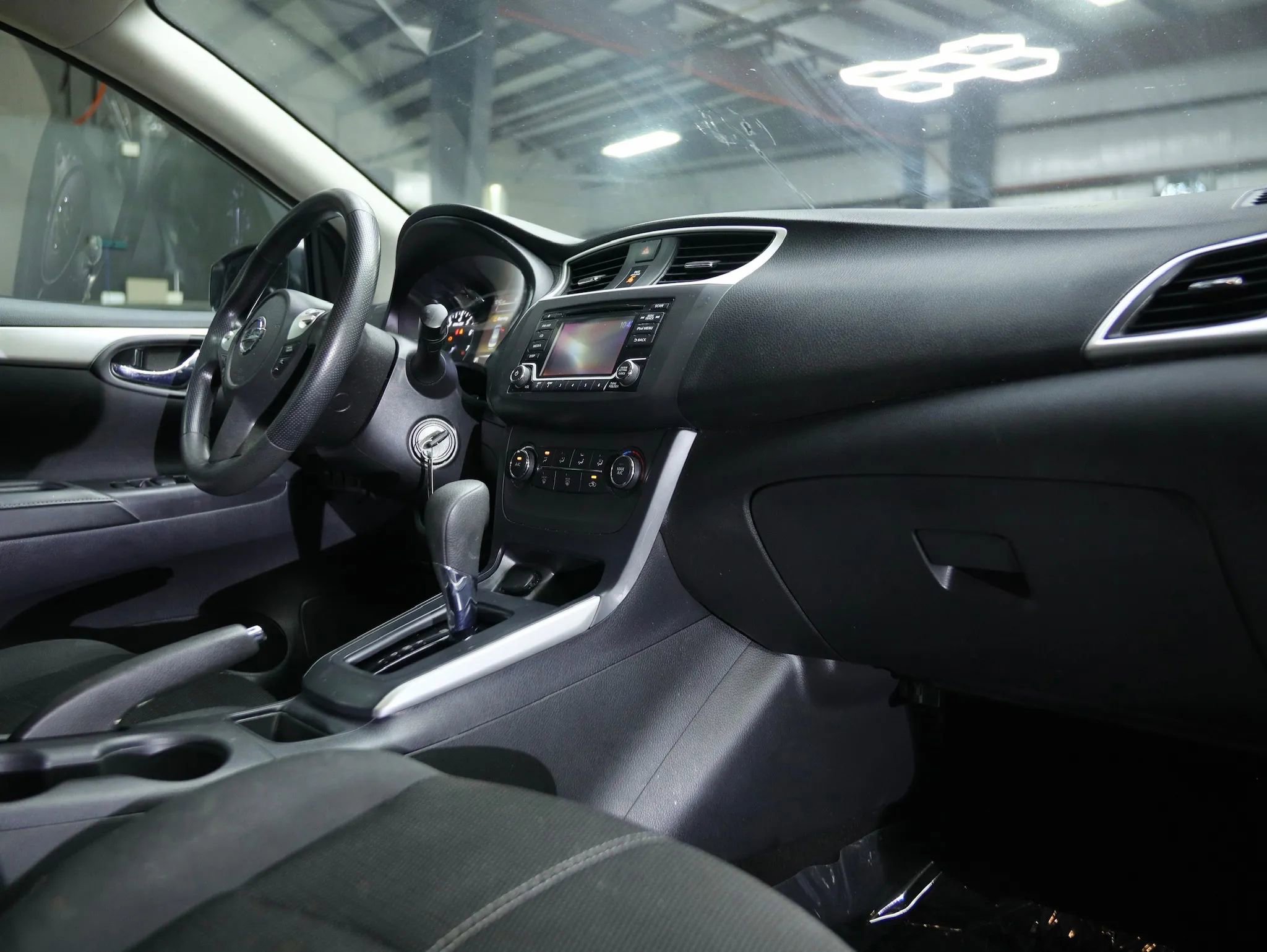 Used 2018 Nissan Sentra S image 26