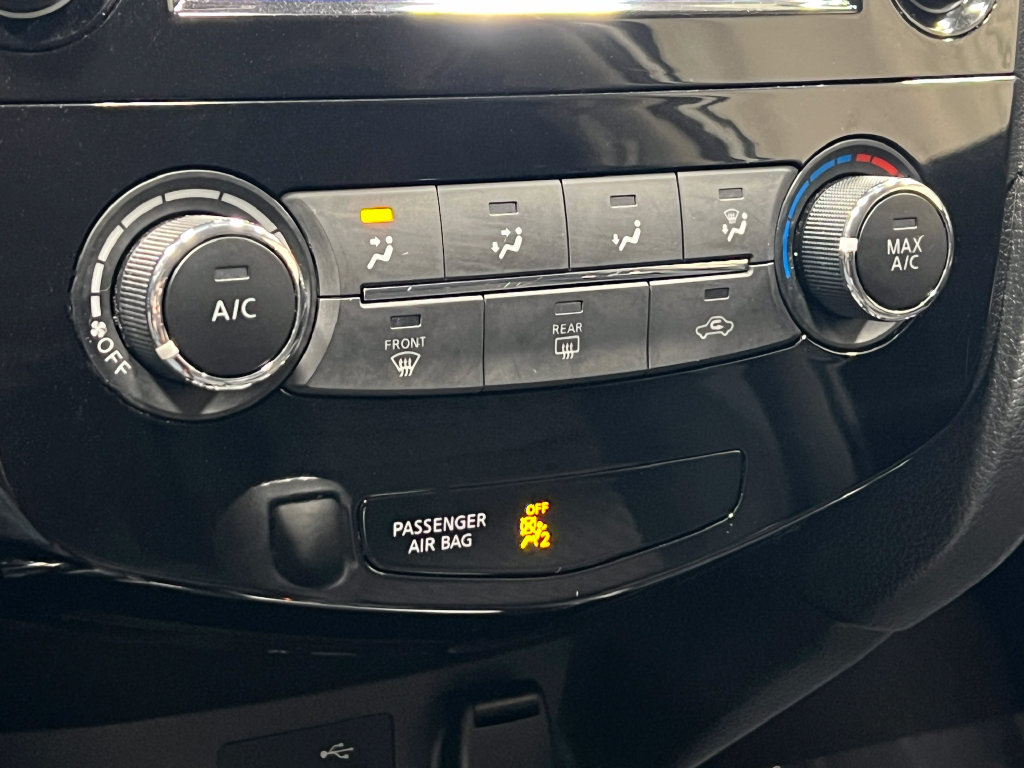Used 2018 Nissan Rogue S AWD/4WD image 23