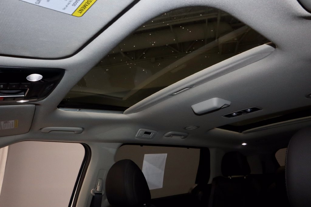 Used 2025 Kia Carnival SX Prestige FWD image 28