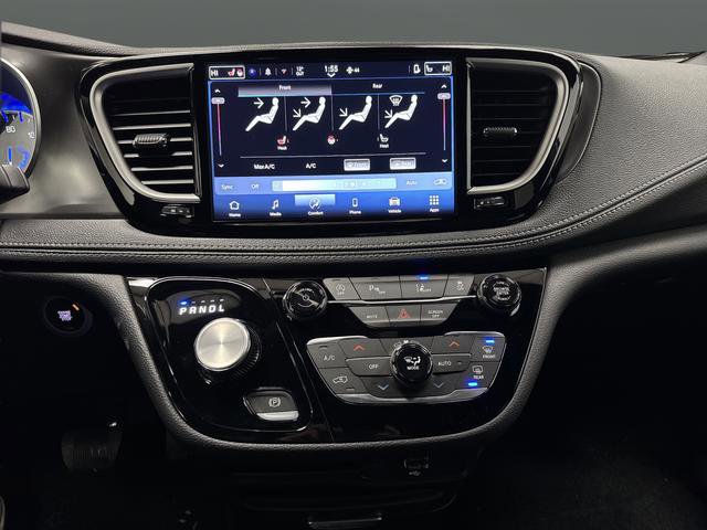 New 2026 Chrysler Pacifica Select image 8