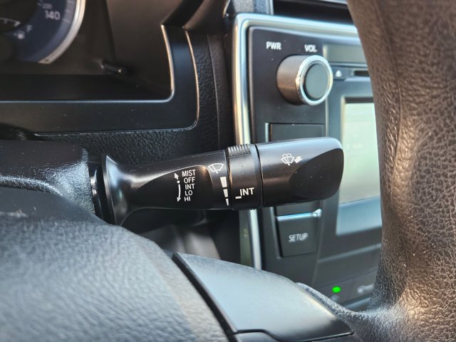 Used 2016 Toyota Camry LE image 23