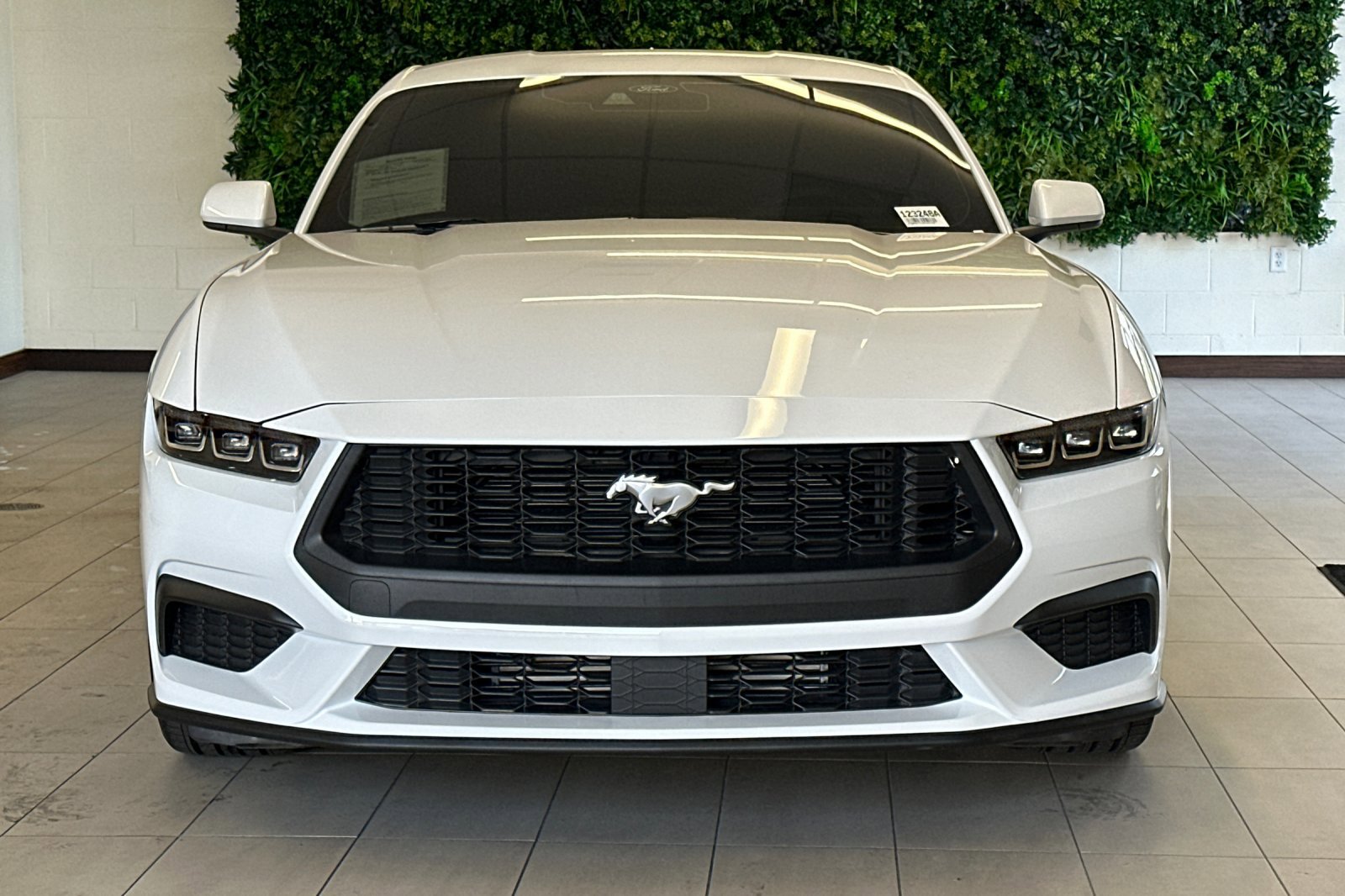 Used 2024 Ford Mustang Coupe image 9