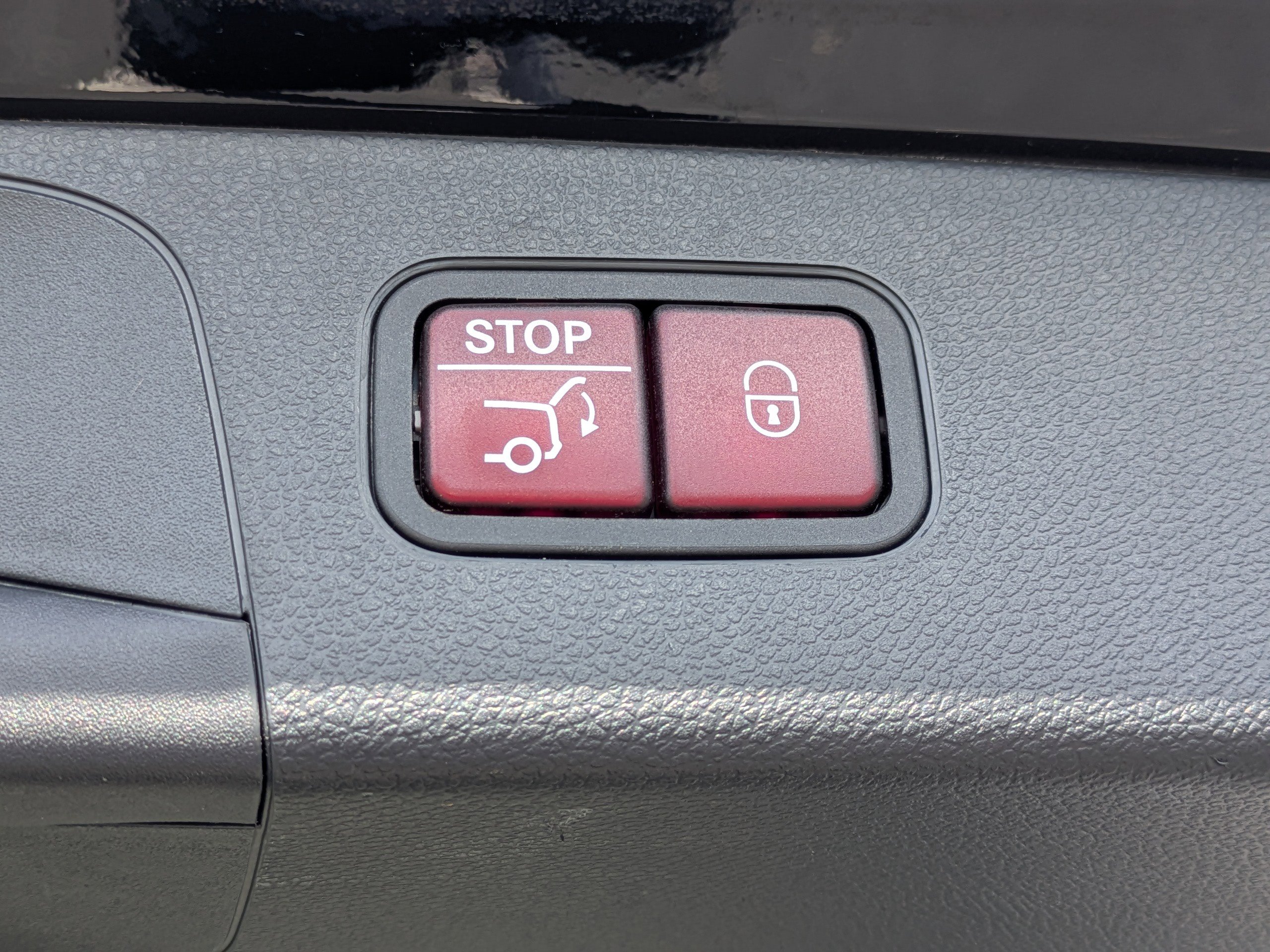 Used 2017 Mercedes-Benz GLC 300 image 13