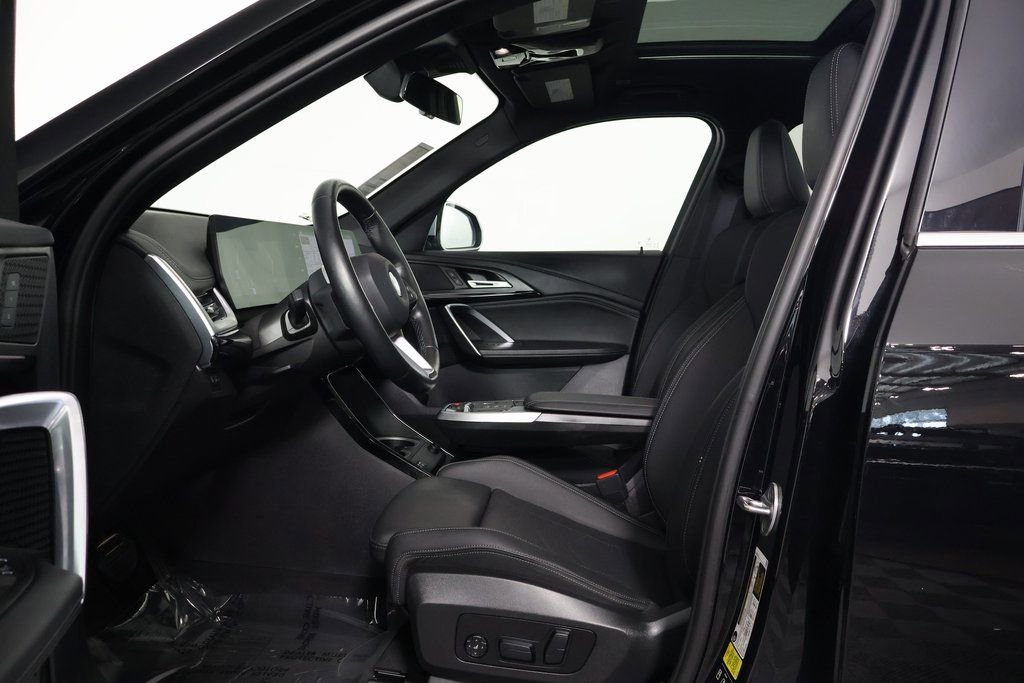 Used 2023 BMW X1 xDrive28i w/ Convenience Package AWD/4WD image 10