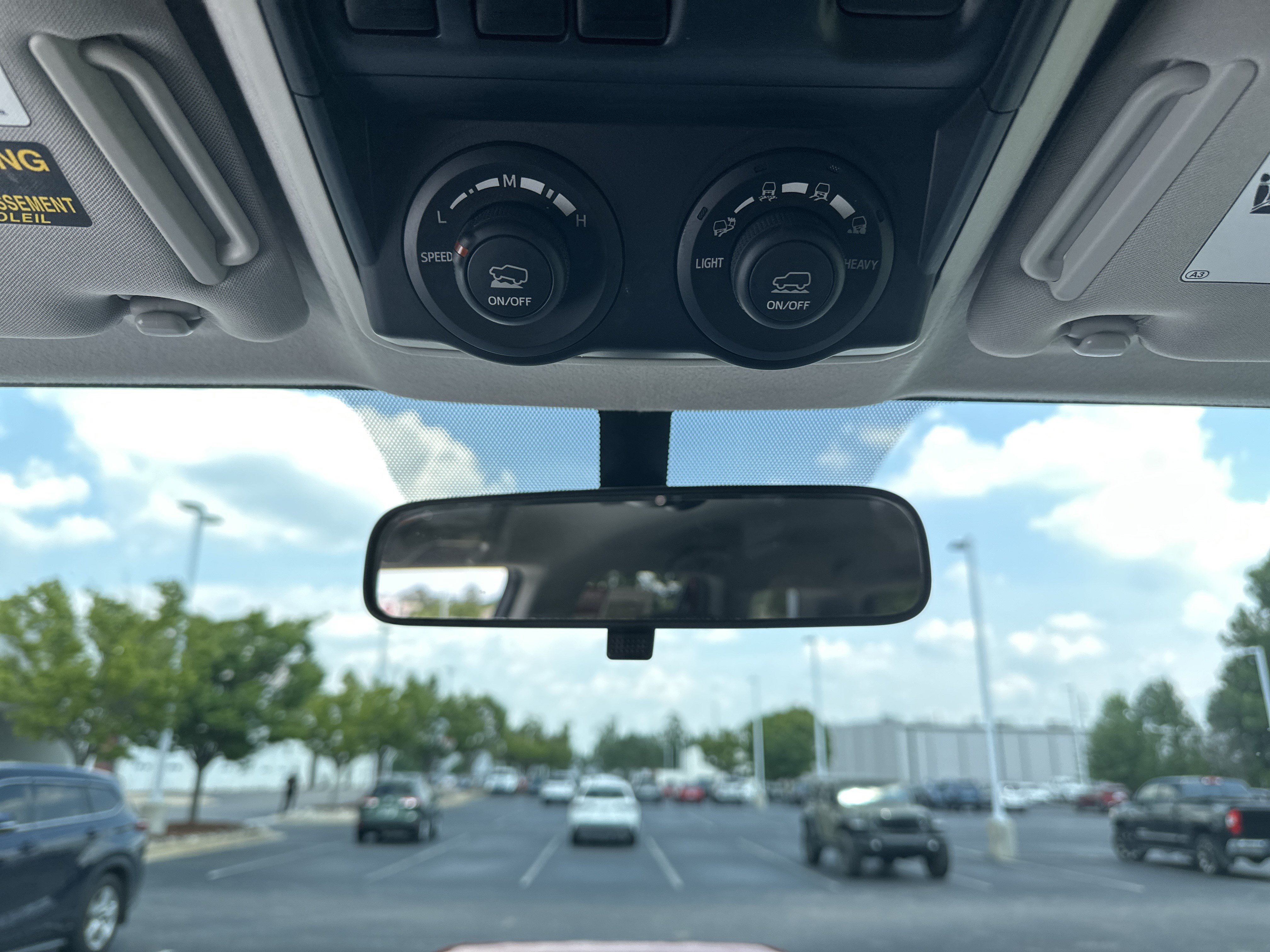 Used 2014 Toyota 4Runner Trail AWD/4WD image 27