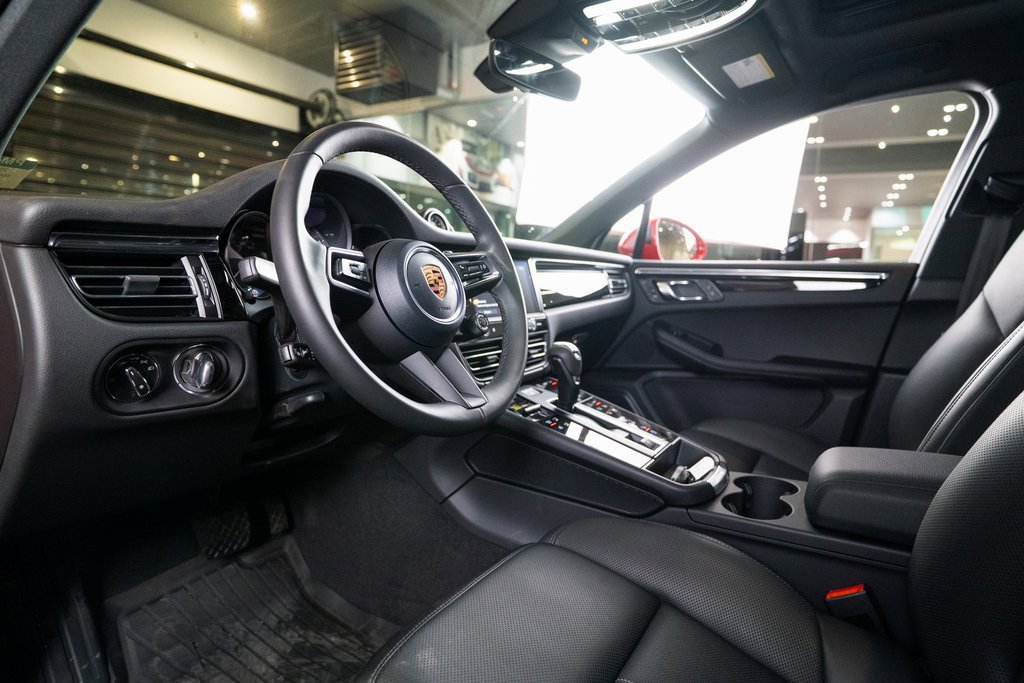 New 2026 Porsche Macan S image 4