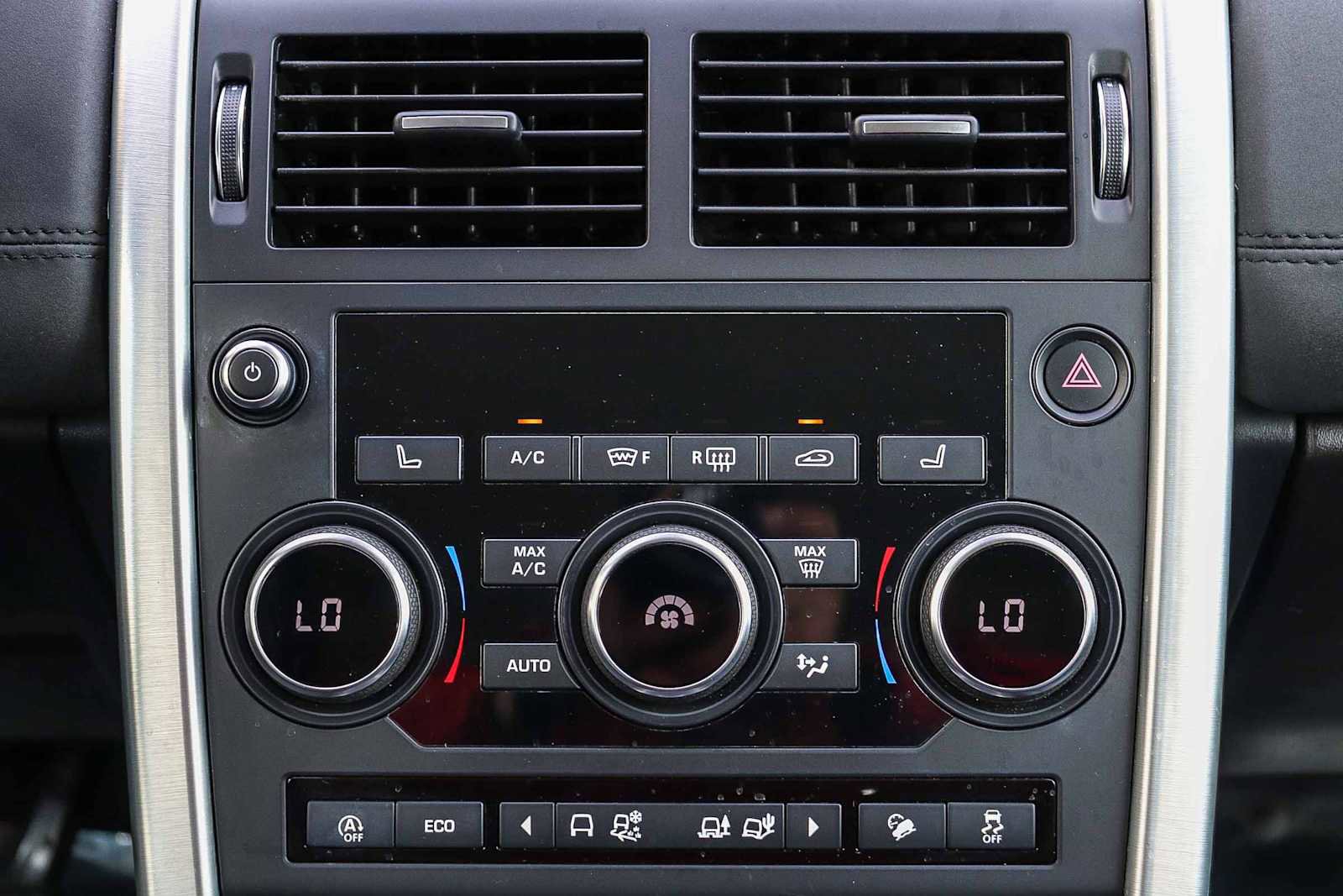 Used 2018 Land Rover Discovery Sport HSE image 14