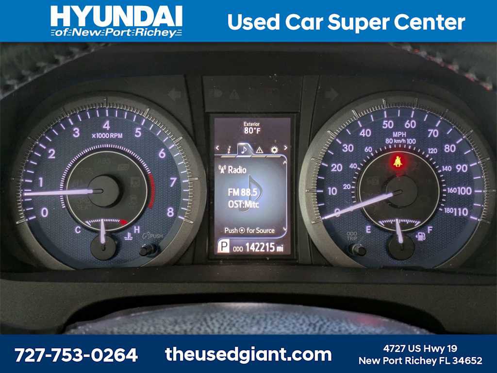 Used 2015 Toyota Sienna XLE image 36