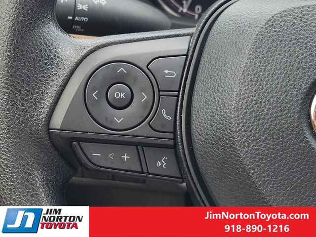 Used 2025 Toyota RAV4 XLE w/ Convenience Package FWD image 28